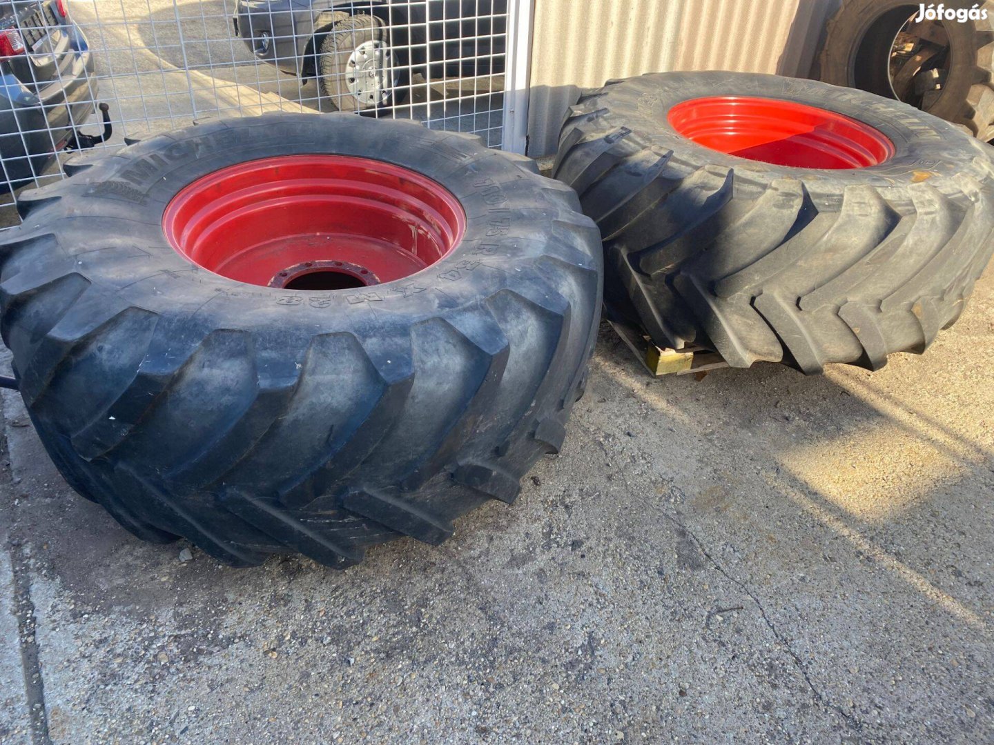 710/75 R 34 Michelin X M 28 felni gumival