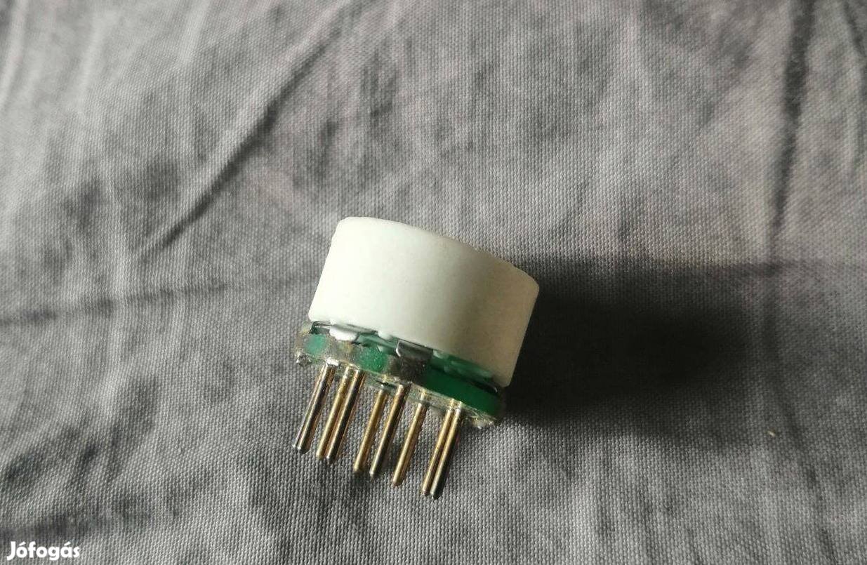 7199 - 6U8A ECF82 adapter elektroncső átalakító Dynaco