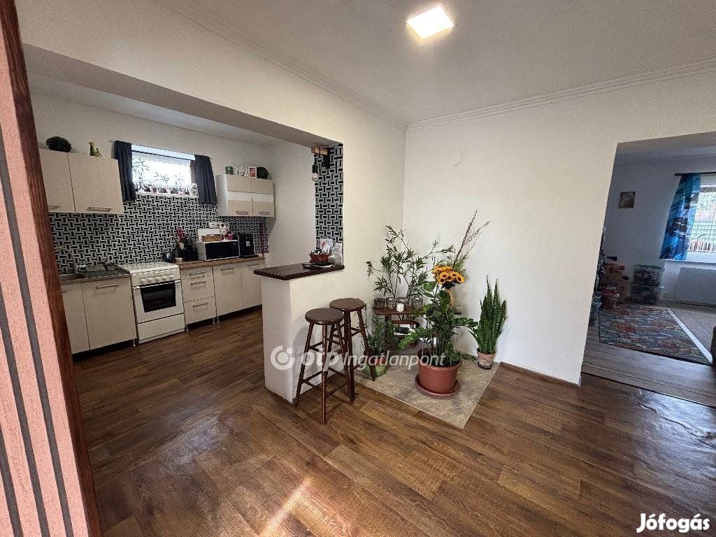 72 nm-es ház eladó Vésztő