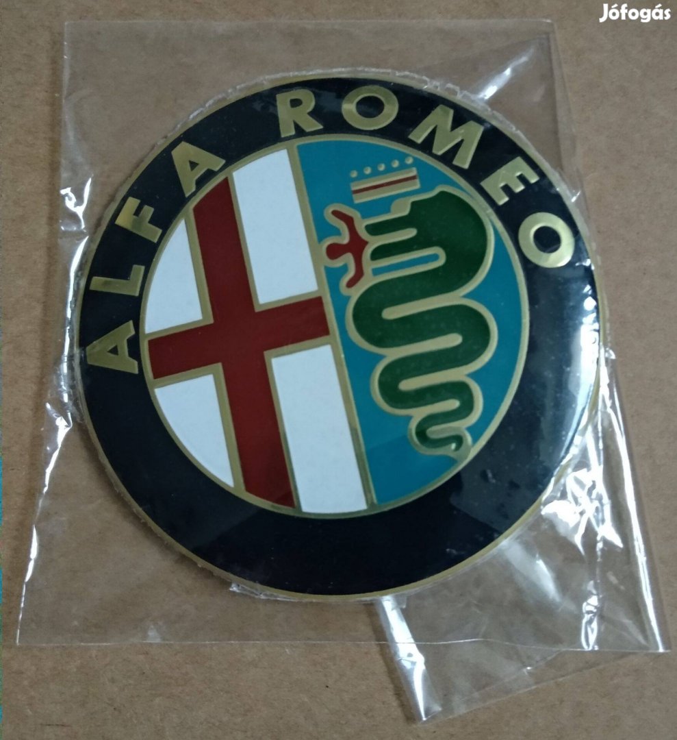 74 mm-es klasszikus Alfa Romeo arany embléma (logó, jel)