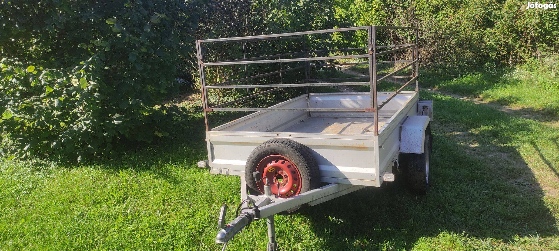 750 Kg össztömegű utánfutó eladó