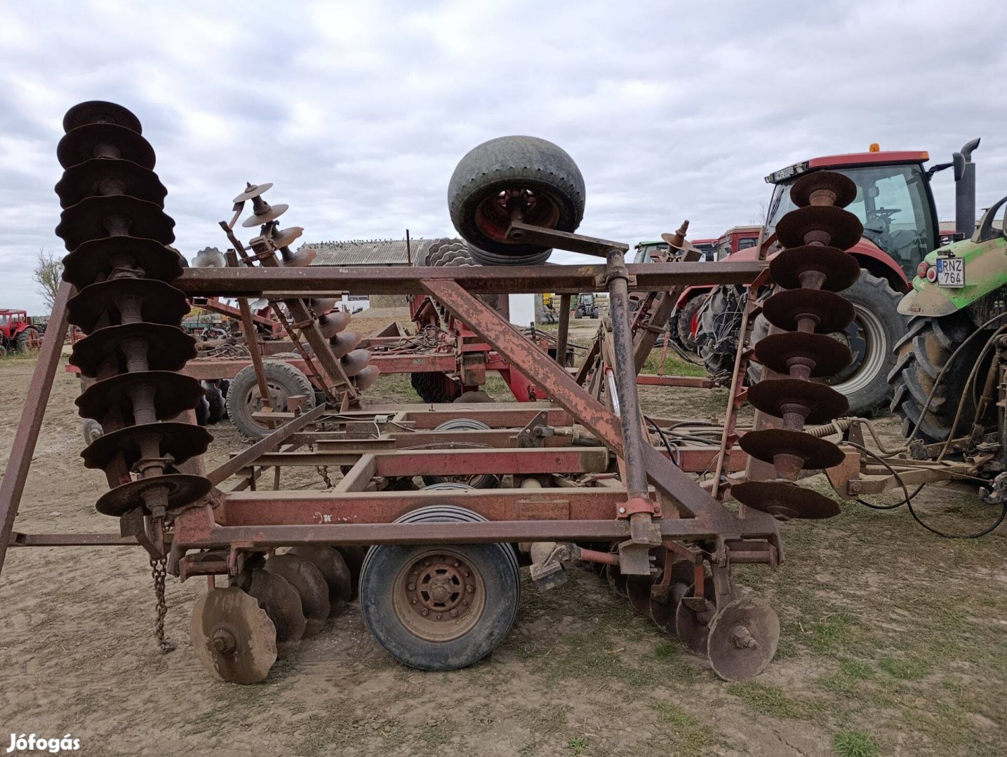 760-as könyű IH tárcsa