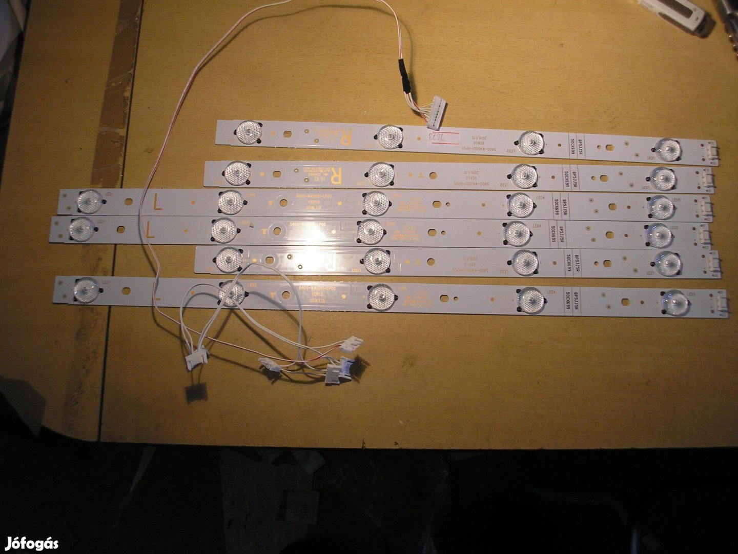 7623 Skyworth 40E3000 led háttérfény 5800-W40001-LP00