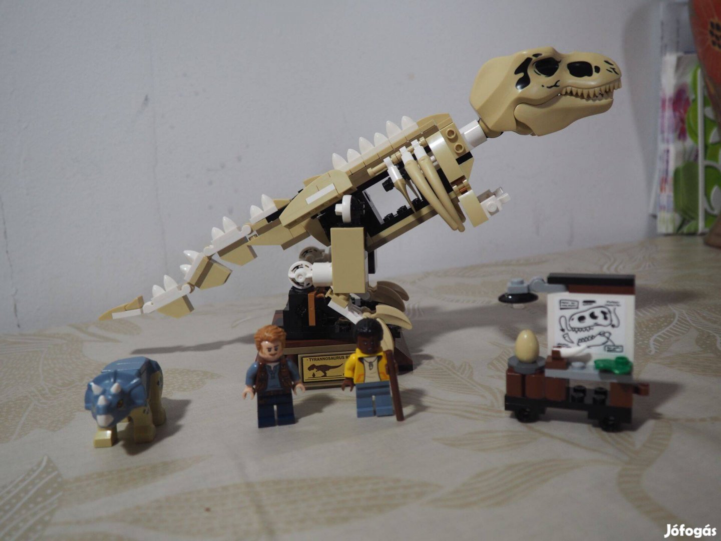 76940 LEGO Jurassic World T-Rex őskövület kiállítás