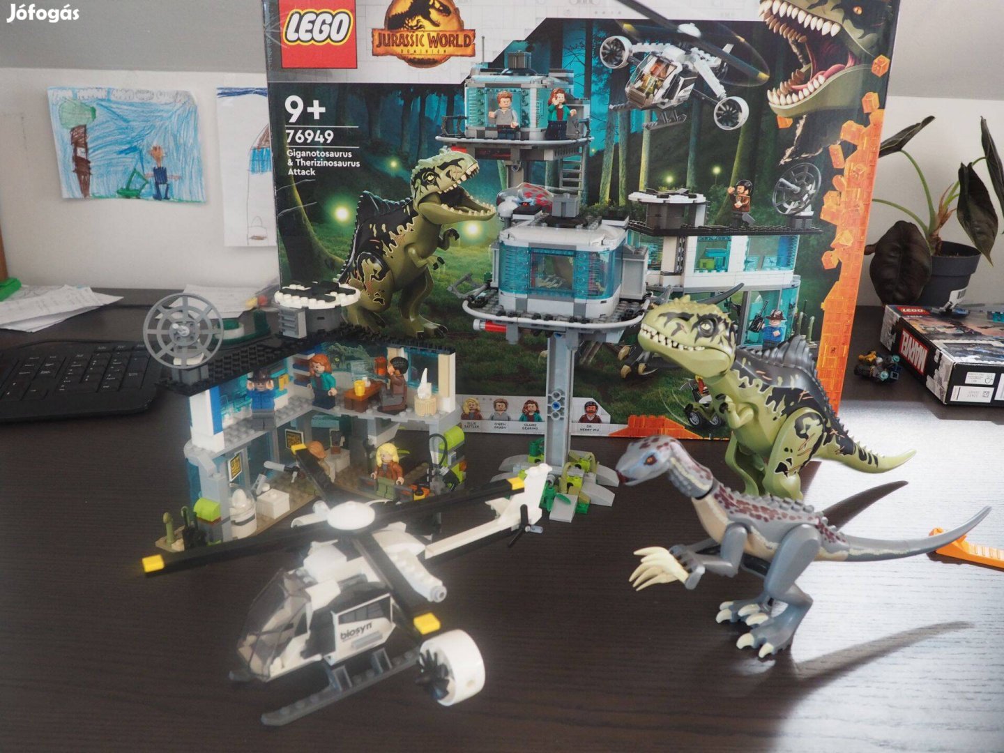 76949 LEGO Jurassic World - Giganotosaurus és Therizinosaurus támadás