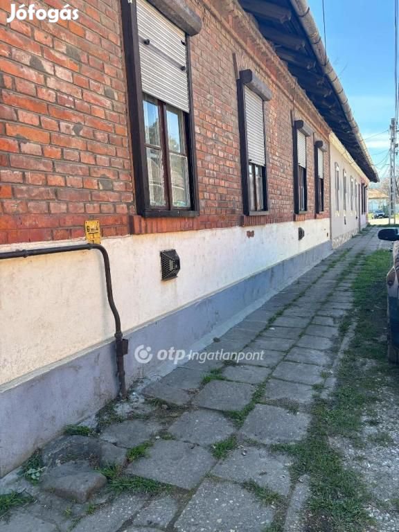 76 nm-es ház eladó Miskolc