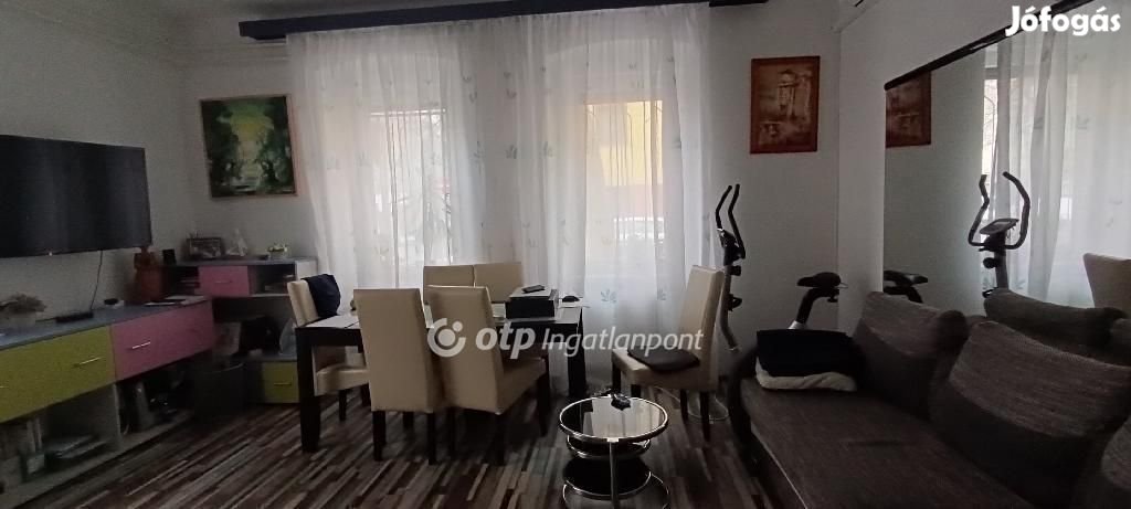 76 nm-es lakás eladó Szeged