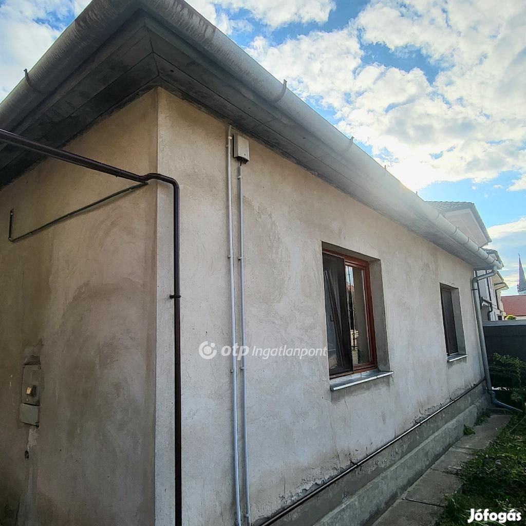 78 nm-es ház eladó Mikepércs