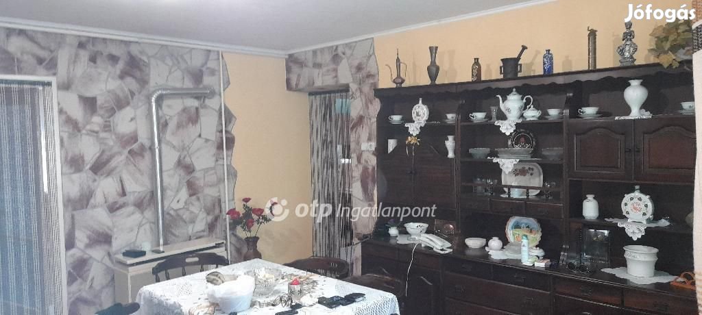 78 nm-es ház eladó Tompa