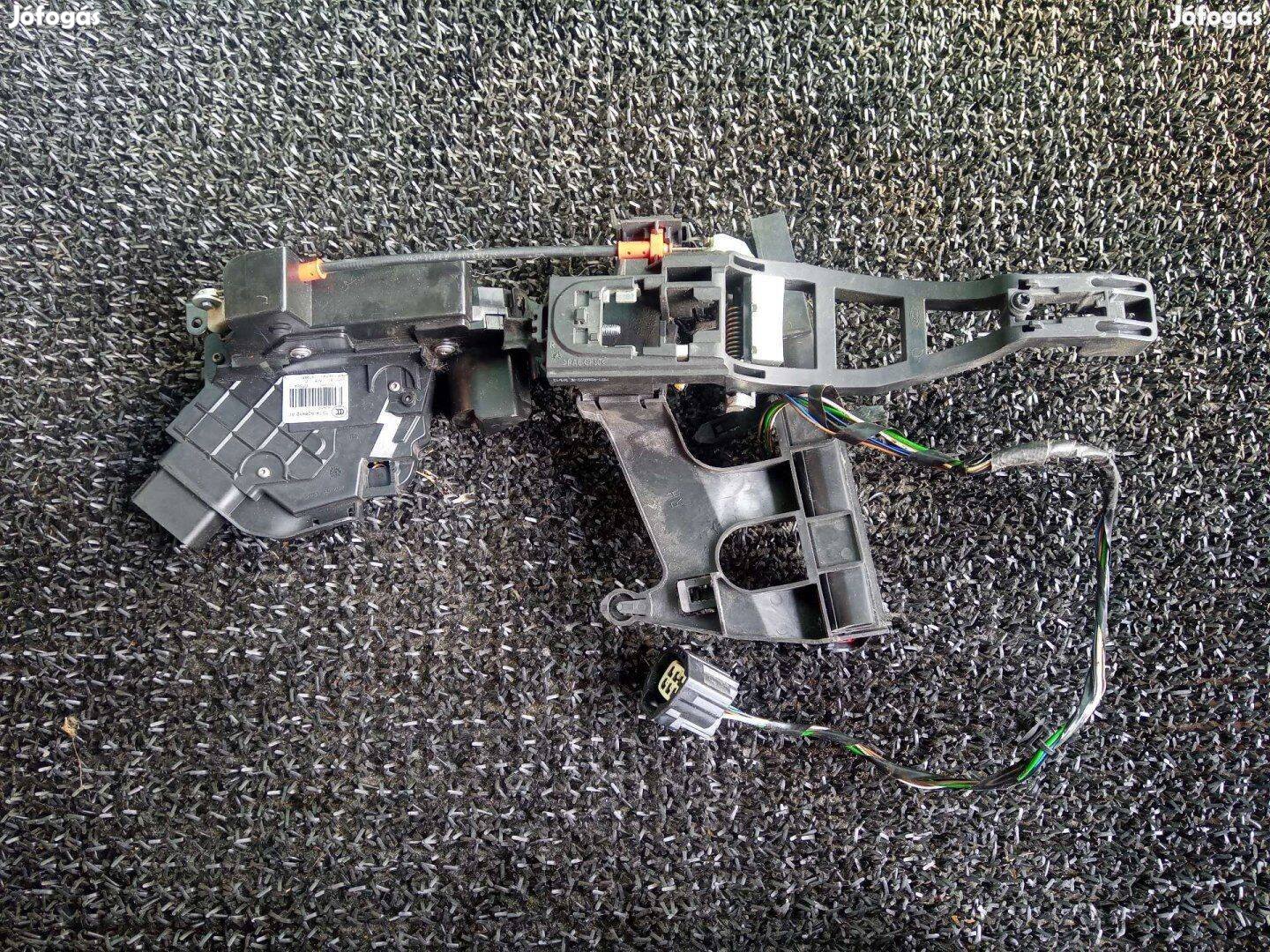 7S7A-A26412-AC Ford Mondeo mk4 jobb hátsó ajtózár 2010 től