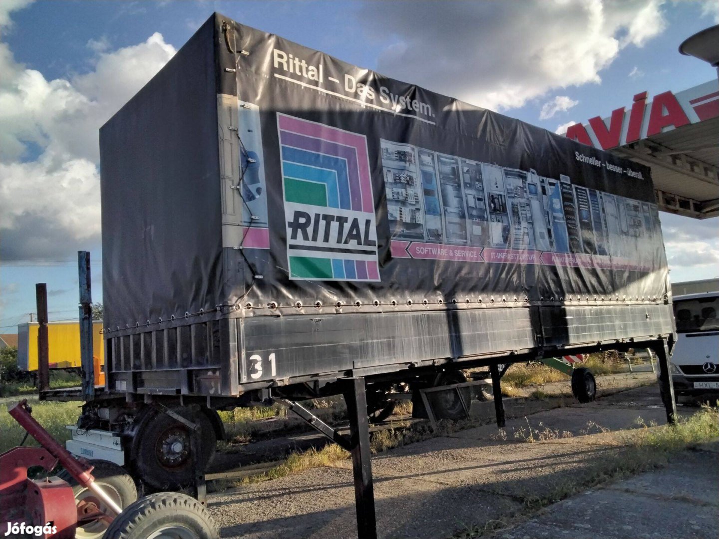 7,4 m Oldalfalas, cserefelépítmény