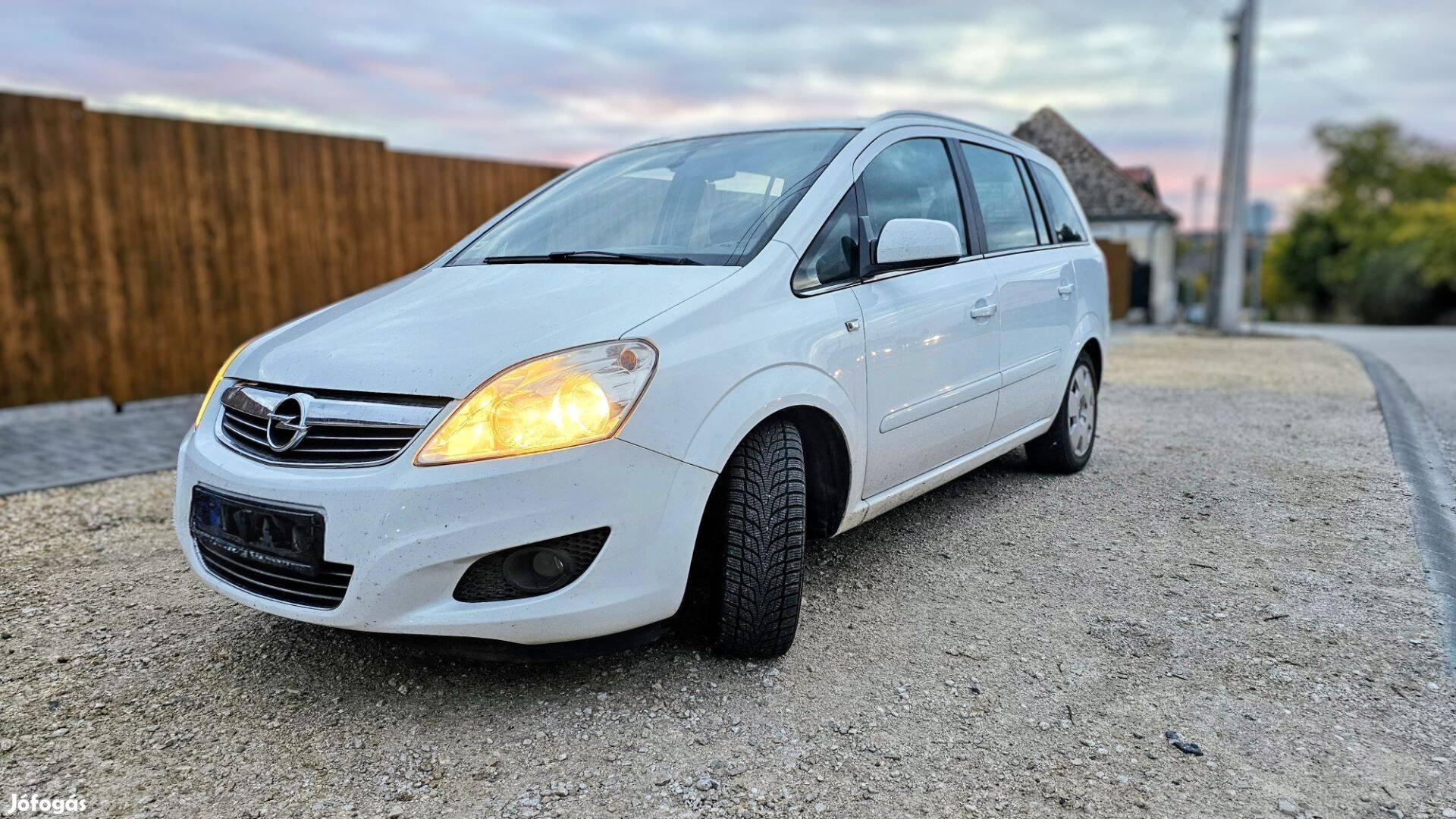 7 Üléses Automata Opel Zafira 1.9 Ctdi Jó Állapotban Eladó