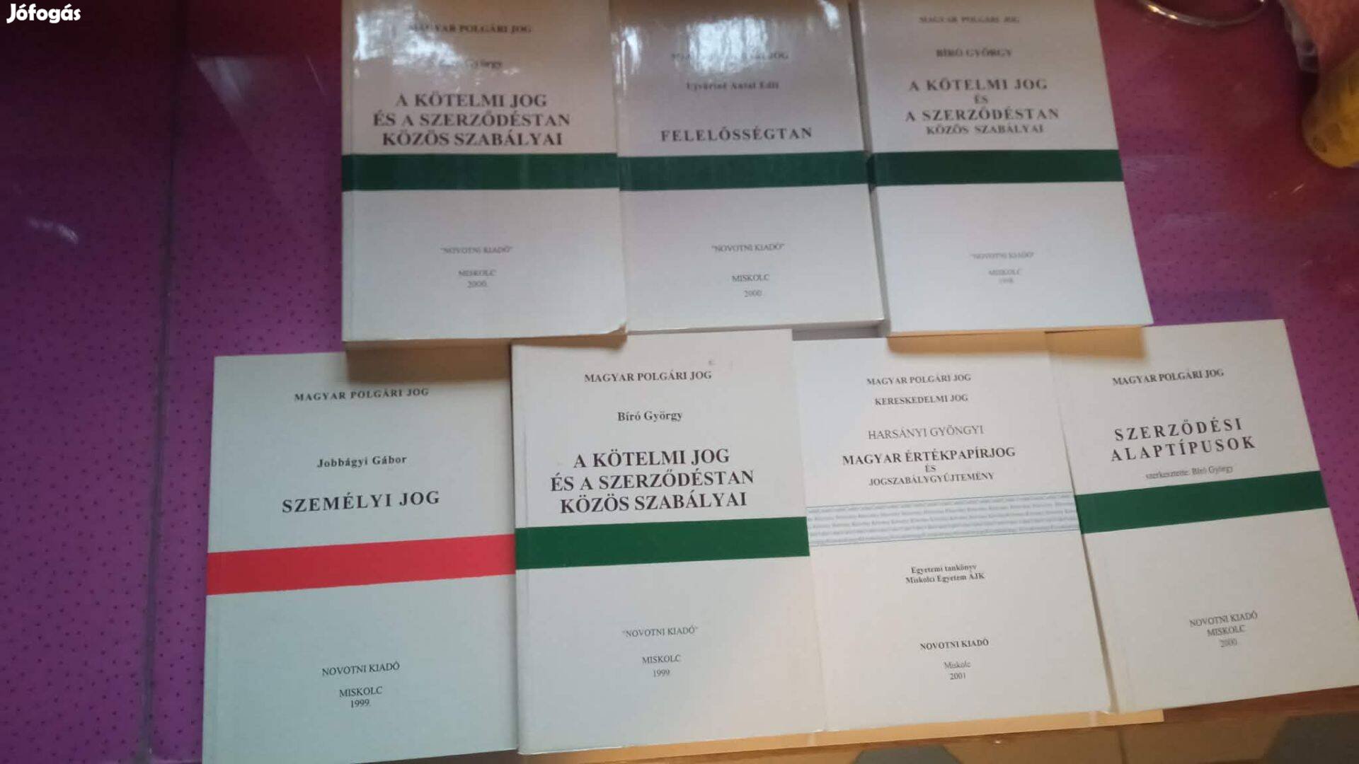 7 db régi jogi szakkönyv együtt 3000 Ft