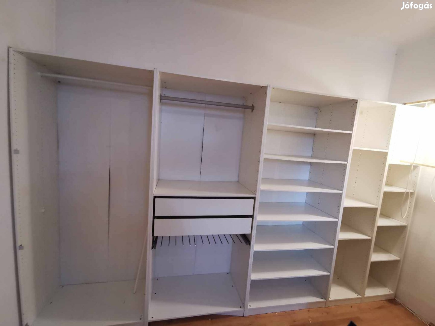 7 részes IKEA Pax vázak