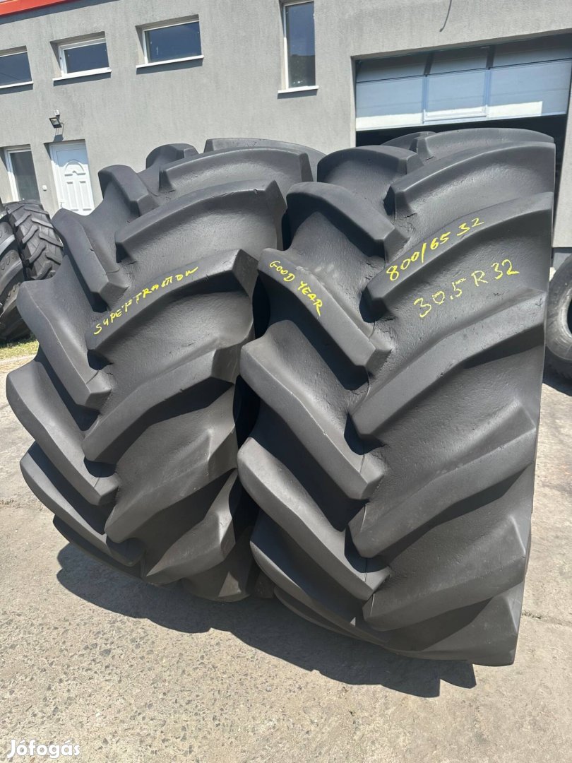 800/65R32 (30,5R32) Goodyear mezőgazdasági gumiabroncs szép állapotban
