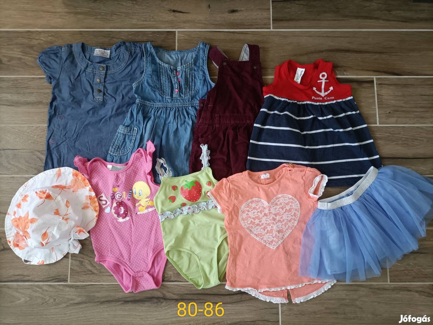 80-86os kislány ruhacsomag 