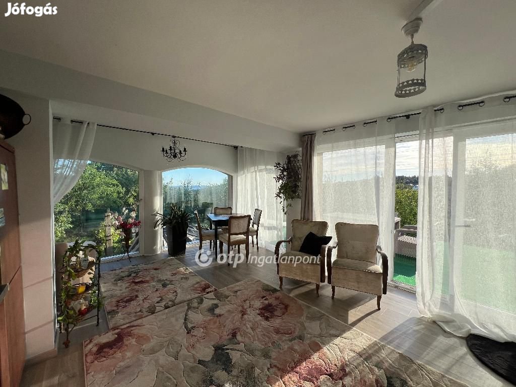 80 nm-es ház eladó Felsőörs