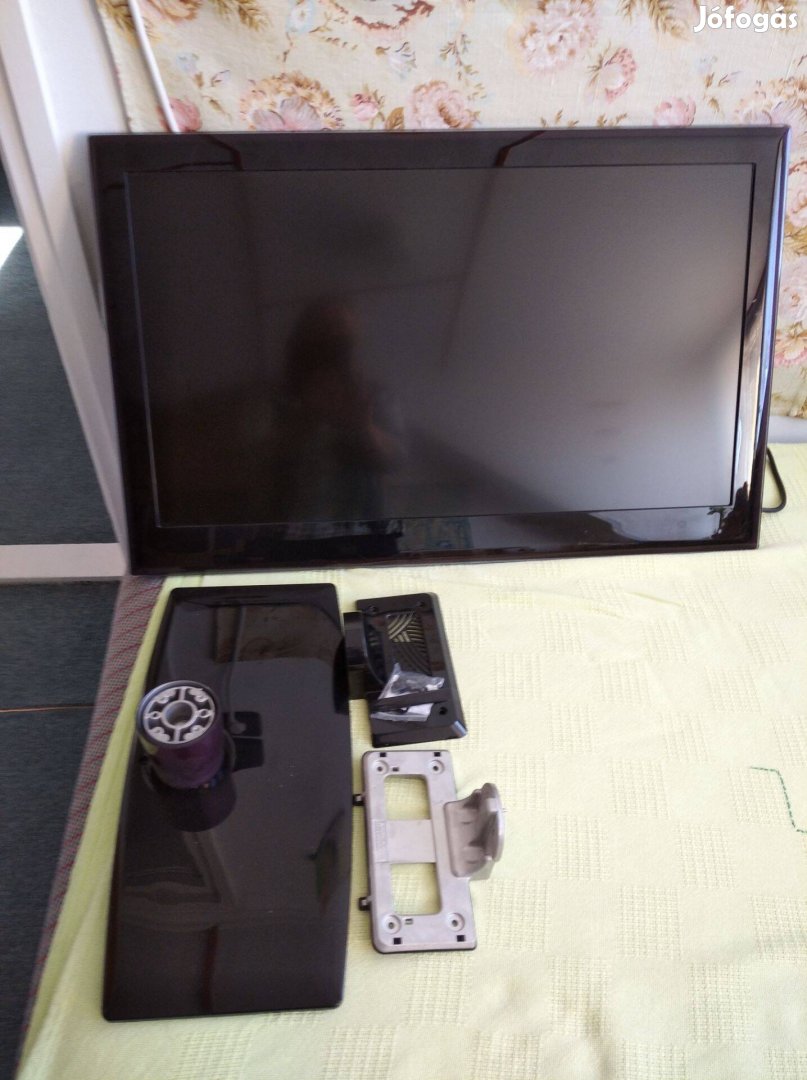 82 cm-es LG Fullhd televízió eladó hibás állapotban