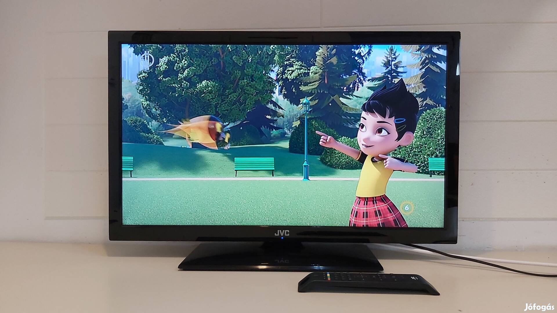 82cm-es JVC LED tv hibátlan állapotban eladó