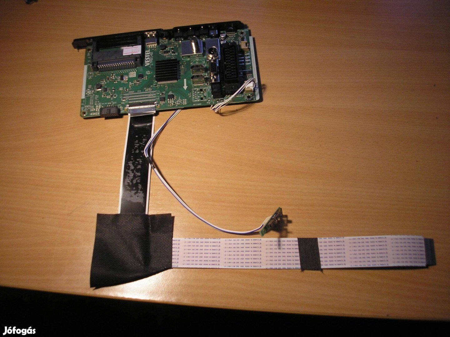 8357 Schaub Lorenz 39LH-M5700 mainboard 17MB140