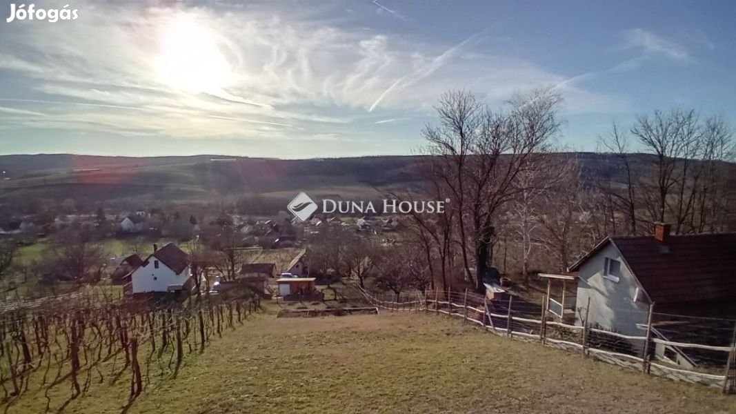 839 nm-es telek eladó Kereki