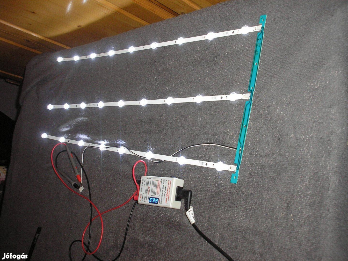8440 Vestel 39" LED háttérfény szett 17Dlb39VER1-A 17Dlb39VER1-B