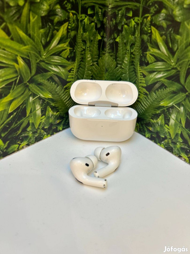 8485 Apple Airpods Pro 1st Gen!