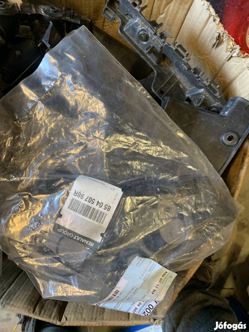 850450798r bal hátsó lökhárító oldaltartó Dacia Sandero 2 gyári új