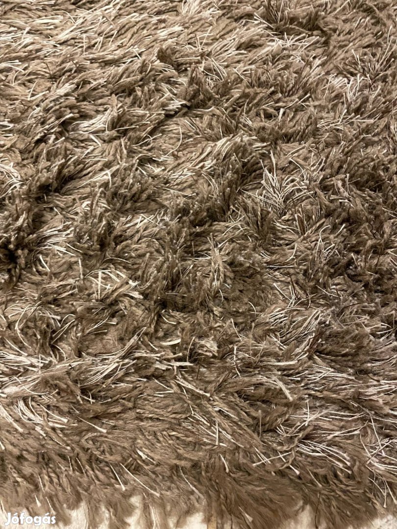 85*150-es méretű hosszú szálú szőnyegek
