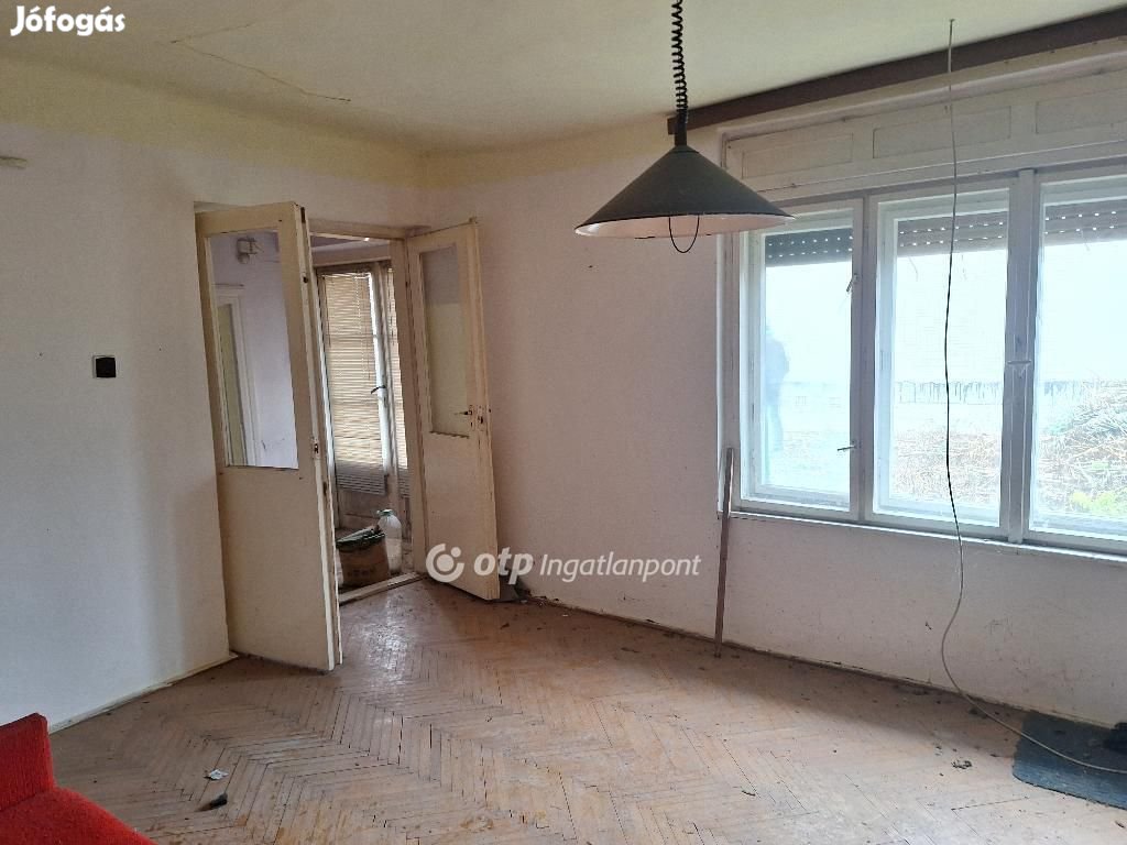 85 nm-es ház eladó Dávod