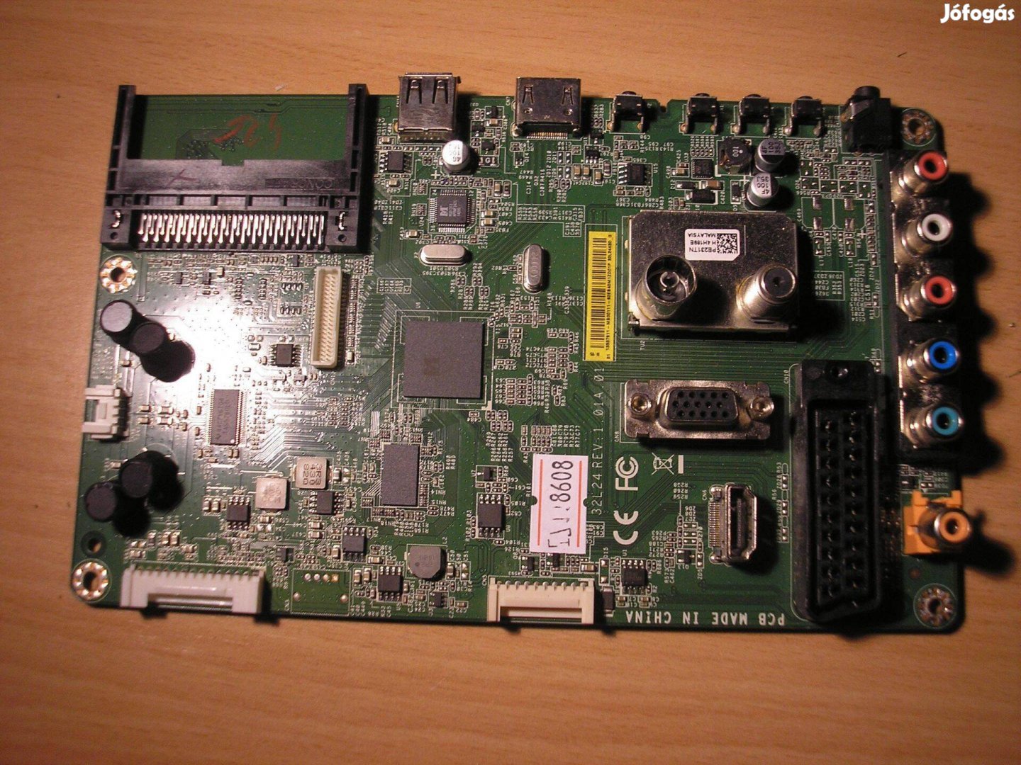 8608 Toshiba 32L2443D_G mainboard 32L24 REV:1.01A.01