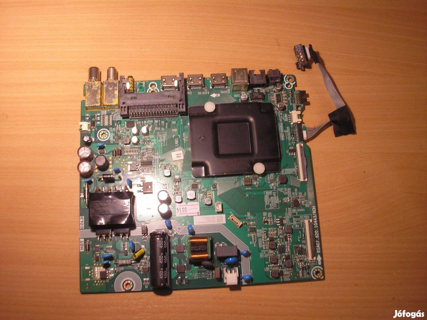 8814 hibás Hisense 43A519Eevs mainboard Rsag7.820.10443/ROH