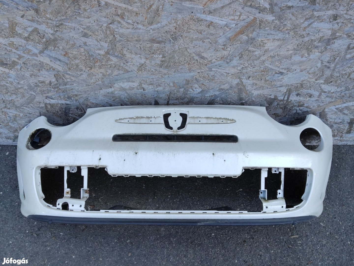 89025 Abarth 500 2008-2017 első Lökhárító, a képen látható