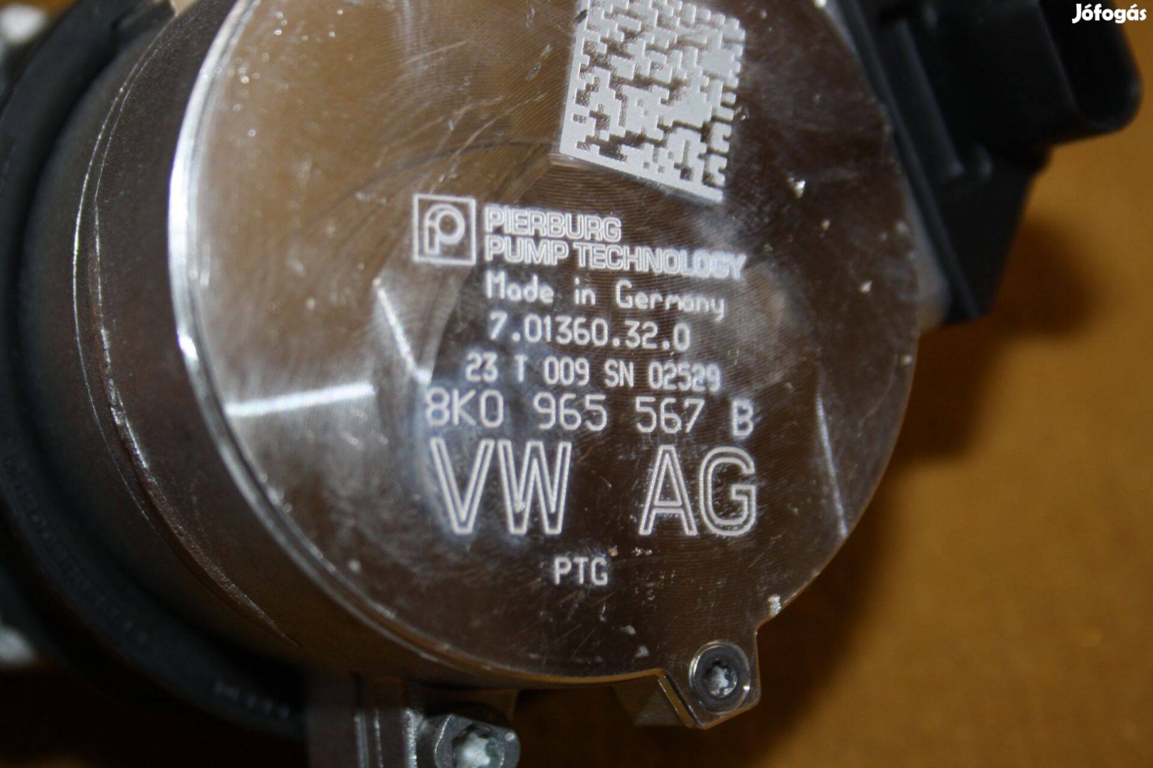 8K0965567B Vízpumpa VW AUDI Porsche Bentley 7.01360.32.0
