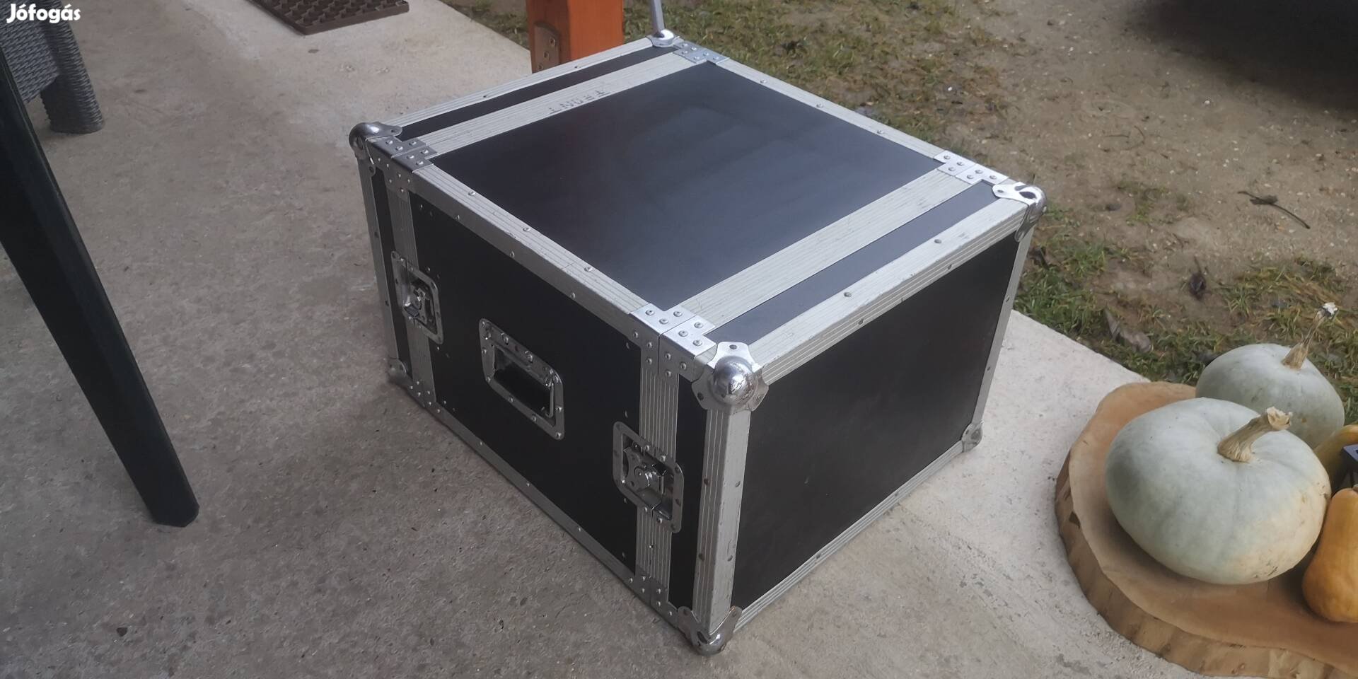 8U végfok rack