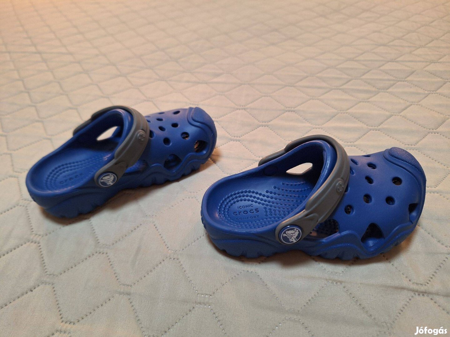 8-as méretű Crocs comfort papucs