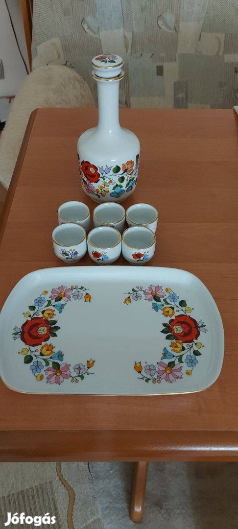 8 darabos,Kalocsai,porcelán italos készlet