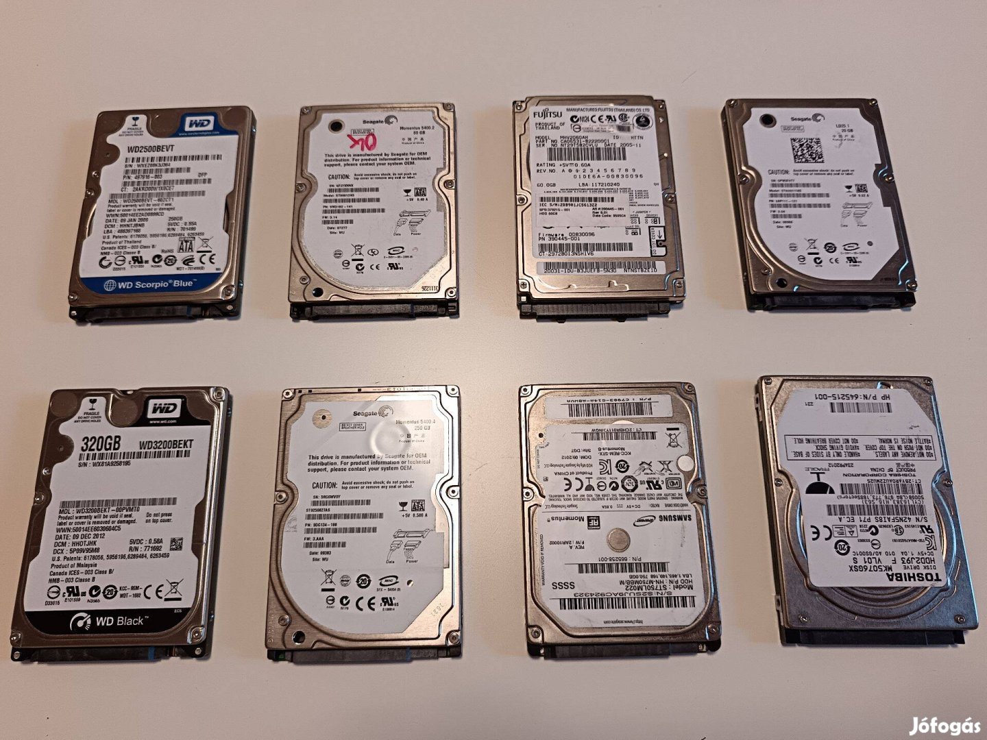 8 db SATA laptop HDD eladó