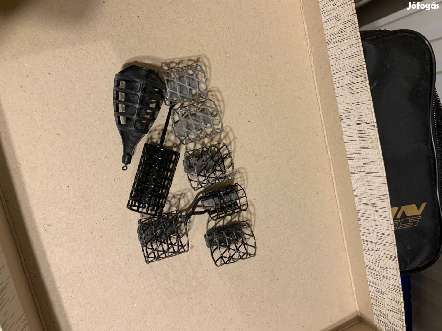 8 db feeder alagút etetőkosár!