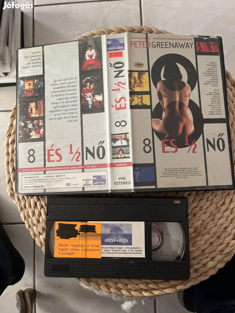 8 és fél nő vhs.    