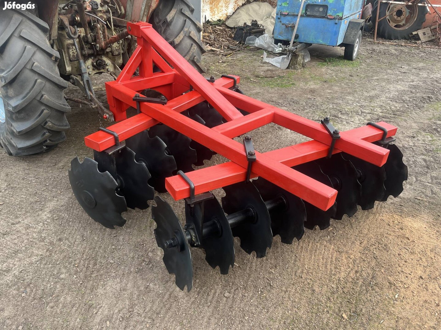 8 leveles tárcsa újszerű állapotban