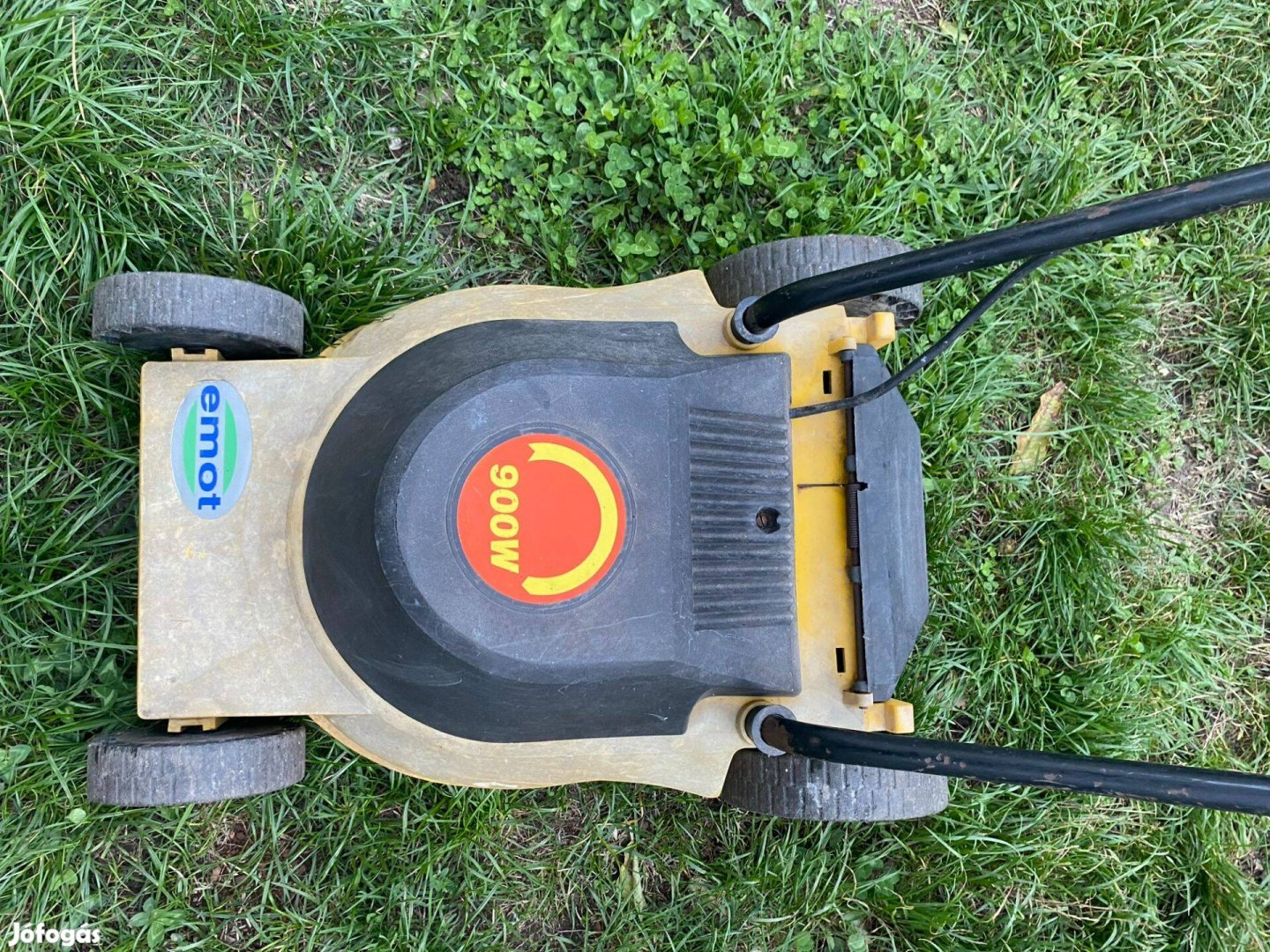 900W elektromos fűnyíró eladó Emot