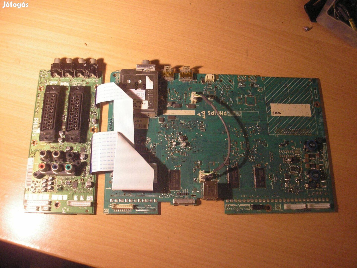 9013 Philips 32PF9551/10 mainboard 3104 313 60736 3104 313 60525