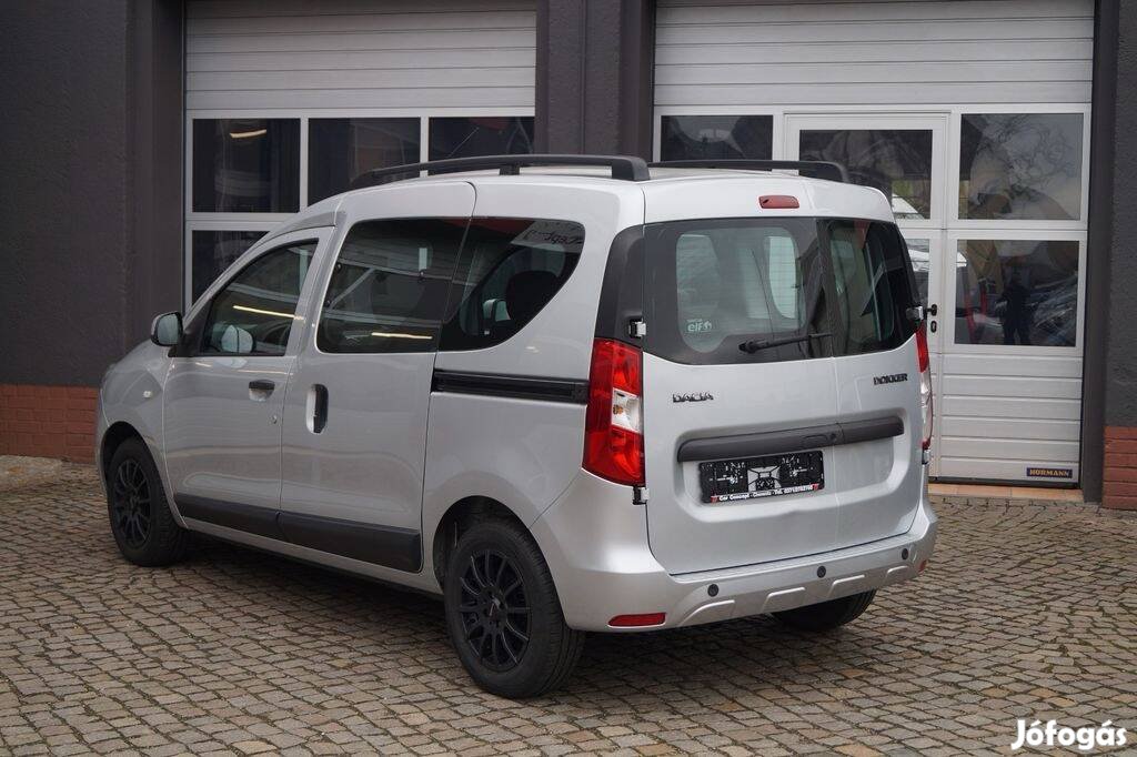 905548054R pa66gf30 Dacia csomagtérajtó zár motor