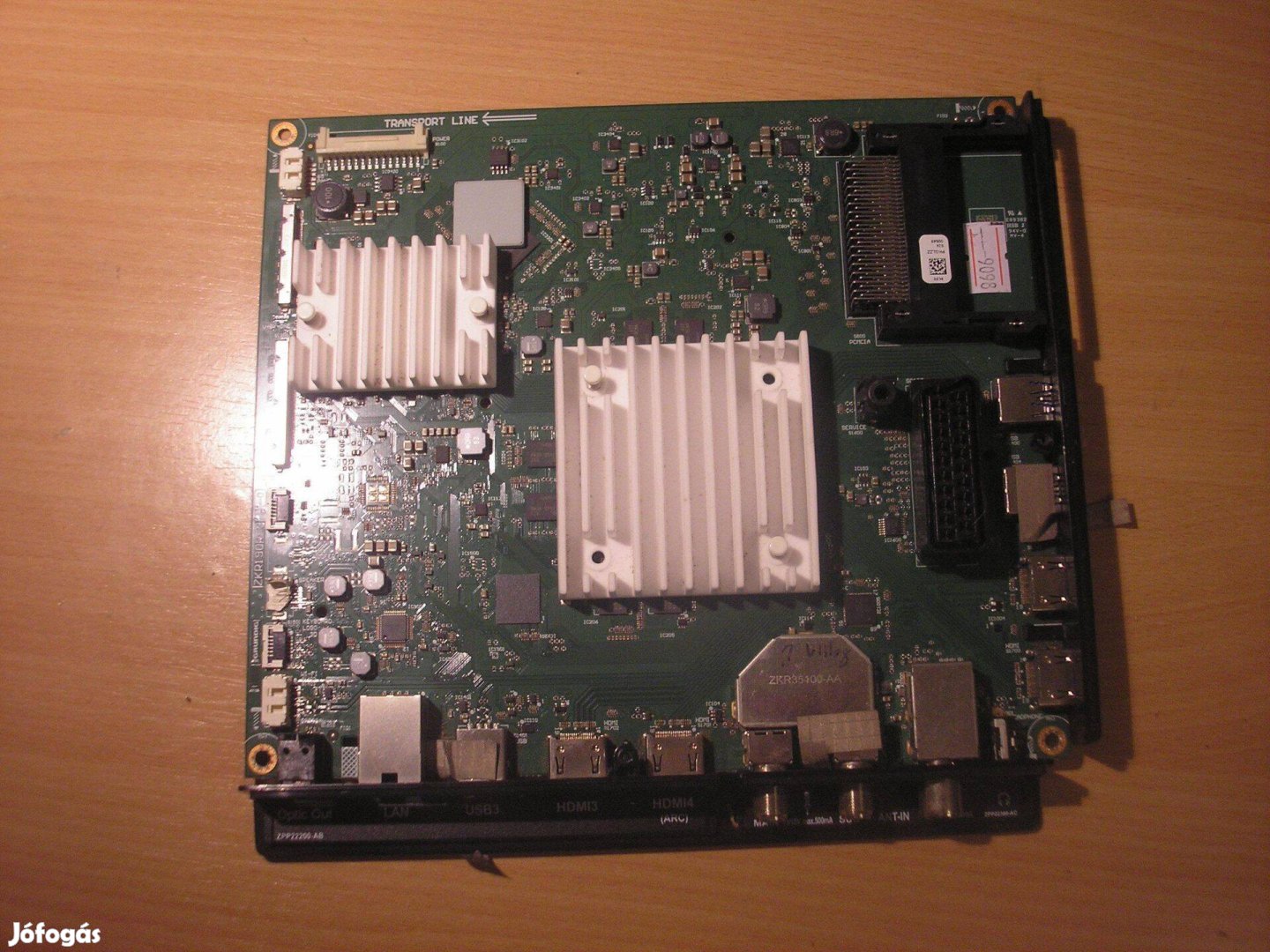 9098 hibás Grundig mainboard ZKR190R-3 Pkglzz