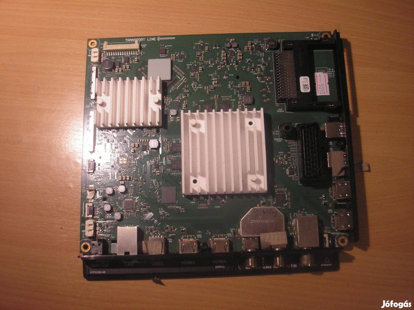 9098 hibás Grundig mainboard ZKR190R-3 Pkglzz