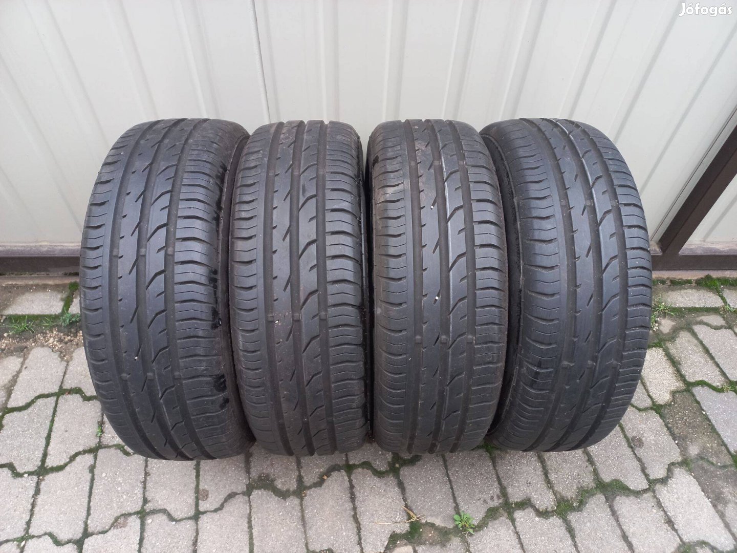 90%-os Continental 185/60 R15 nyári gumi