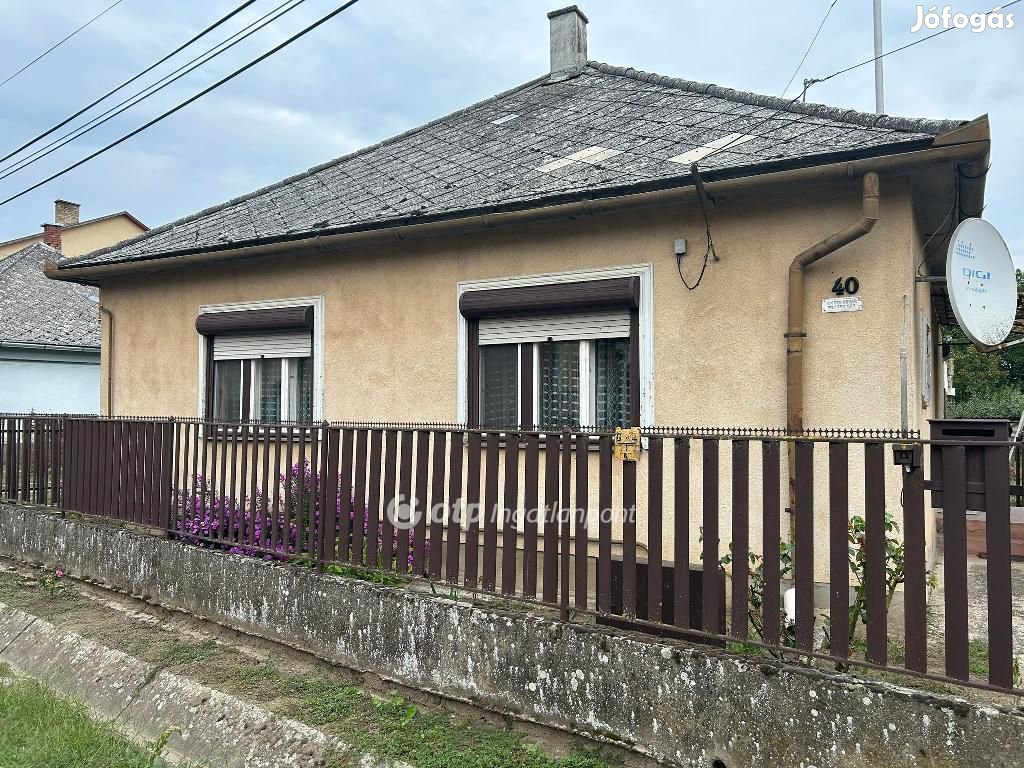90 nm-es ház eladó Ibrány