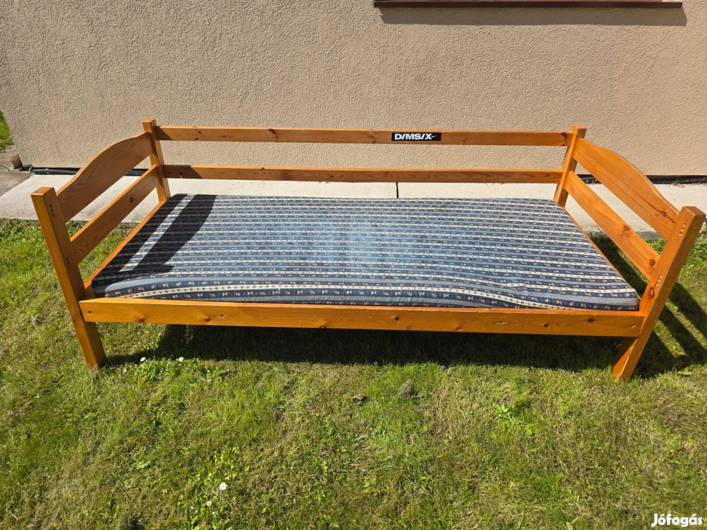 90x200 ágy + ágyrács, matrac, kihúzható ágynemű tartó Gödön
