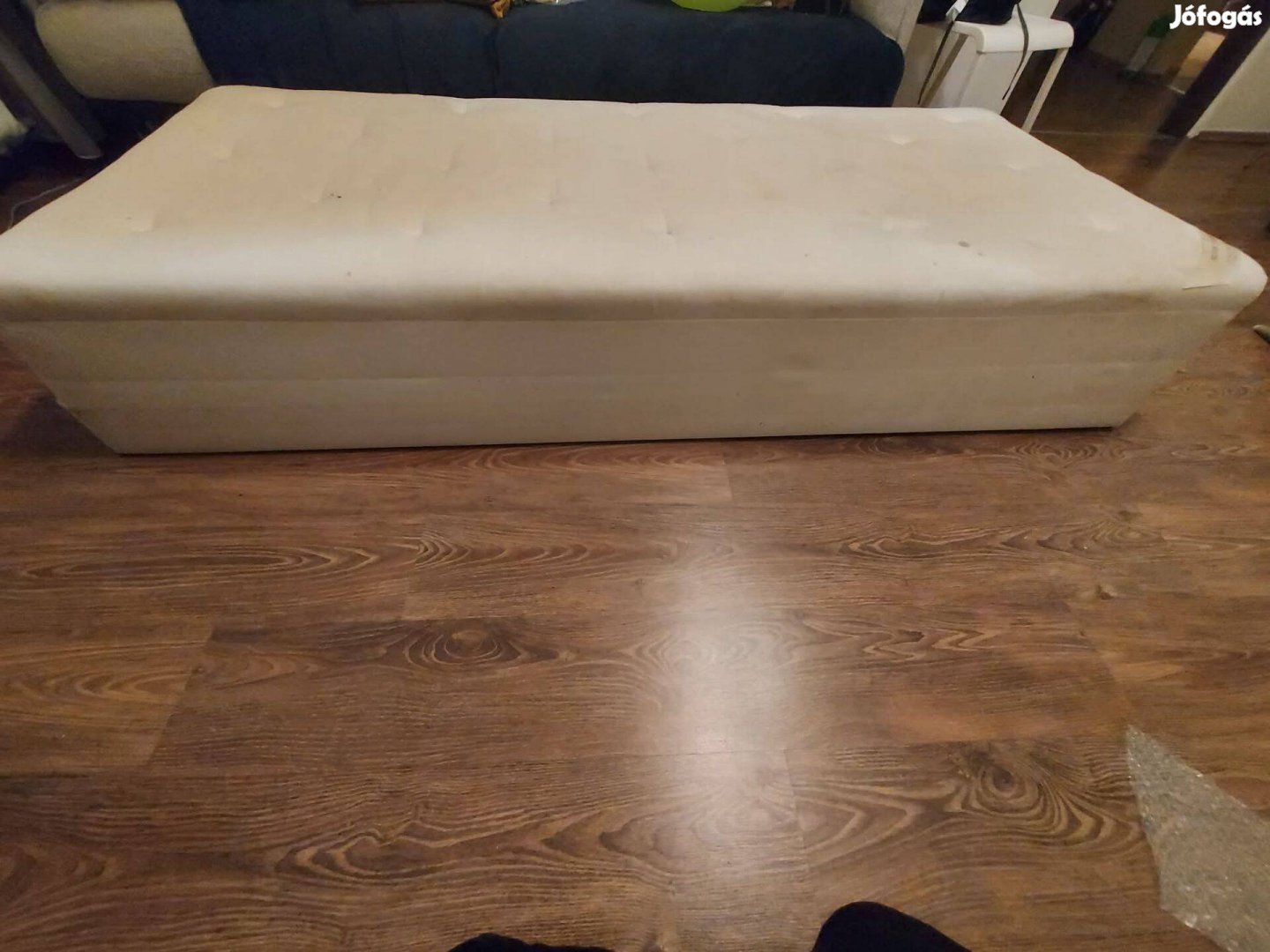 90x200 ágy, fakeret, rugós matrac